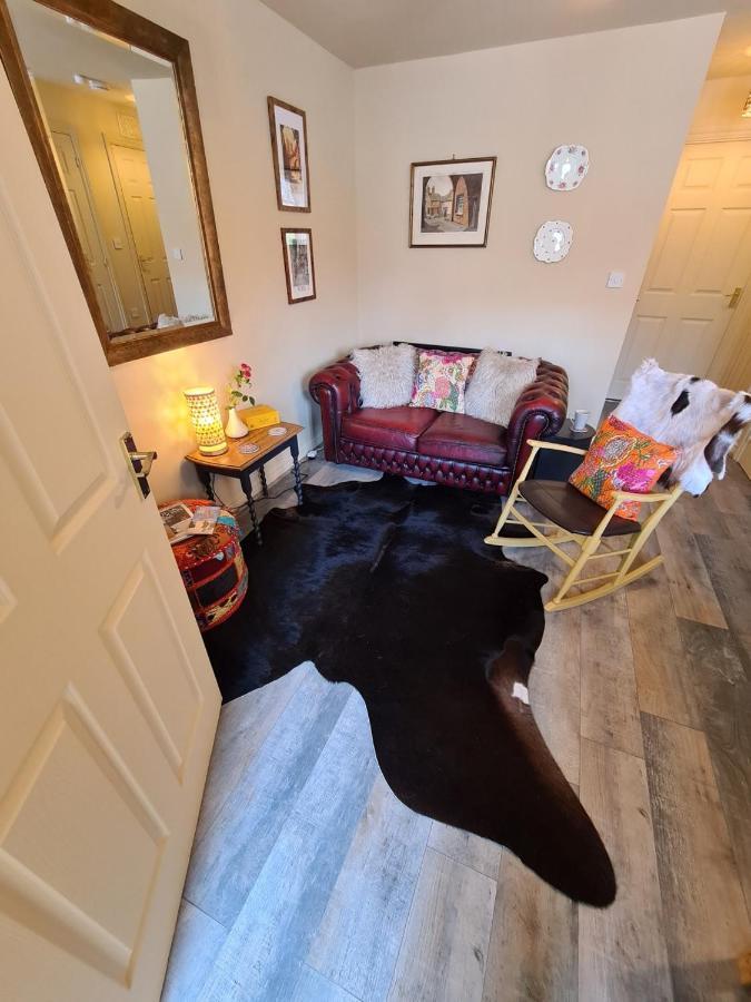 The Shambles By Spires Accommodation A Boho Styled Place To Stay Just 3 Miles From Birches Valley Visitors Centre Cannock Chase Rugeley Ngoại thất bức ảnh